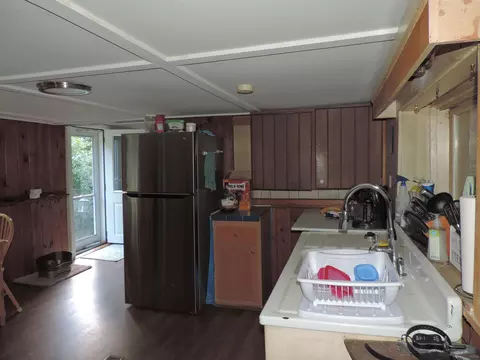 Kitchen - 573 Route 103 E Hwy, Warner, NH 03278 photo 1 of 2