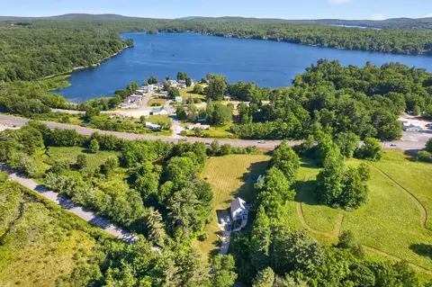 51 Old Turnpike Rd, Northwood, NH 03261