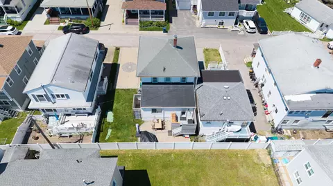 View/Area - 19 Cutler Ave, Hampton, NH 03842 photo 2 of 10