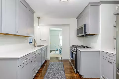 Kitchen - 19 Cutler Ave, Hampton, NH 03842 photo 2 of 3