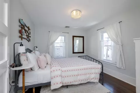 Bedroom - 19 Cutler Ave, Hampton, NH 03842 photo 5 of 5