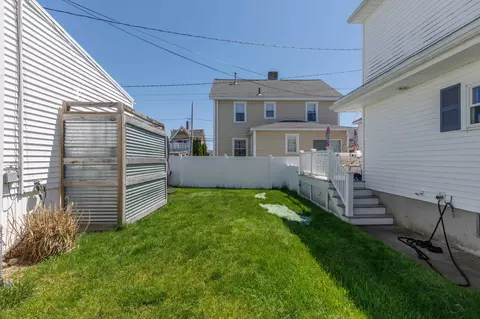 Exterior - 19 Cutler Ave, Hampton, NH 03842 photo 6 of 12