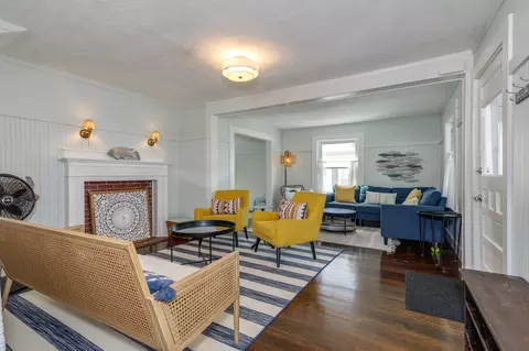 Living - 19 Cutler Ave, Hampton, NH 03842 photo 2 of 5