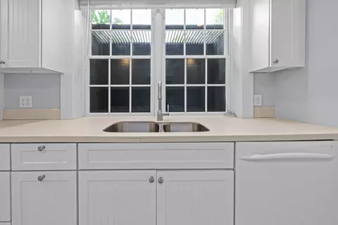 Kitchen - 2 Lewin Rd # 15, Hanover, NH 03755 photo 1 of 1