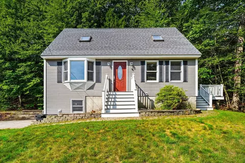 155 Irving Dr, Weare, NH 03281