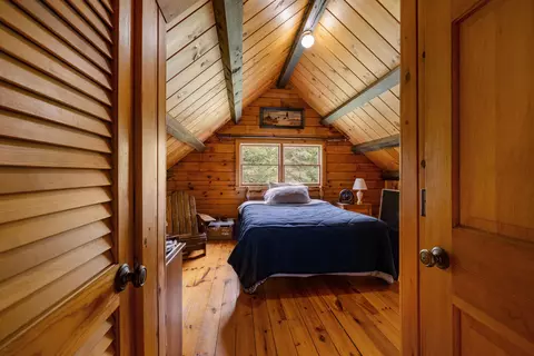 Bedroom - 44 Dubeau Rd, Canaan, VT 05903 photo 3 of 4