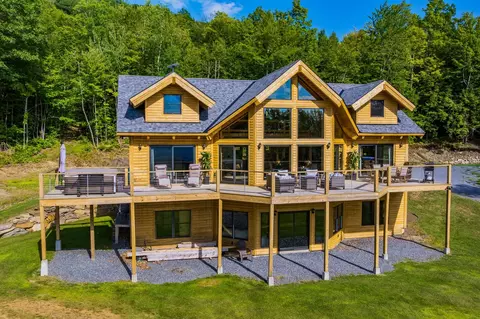 111 Norris Rd, Orford, NH 03777