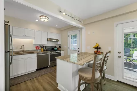 Kitchen - 415 High St #1, Hampton, NH 03842 photo 4 of 6
