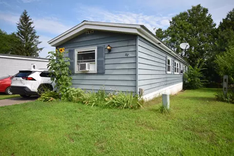 52 Eighth St, Colchester, VT 05446