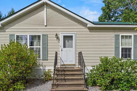 185 Tucker Dr, Hopkinton, NH 03229