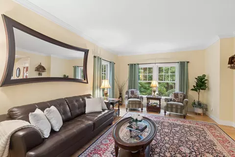 Living - 232 Gulf Rd, Dover, NH 03820 photo 2 of 2