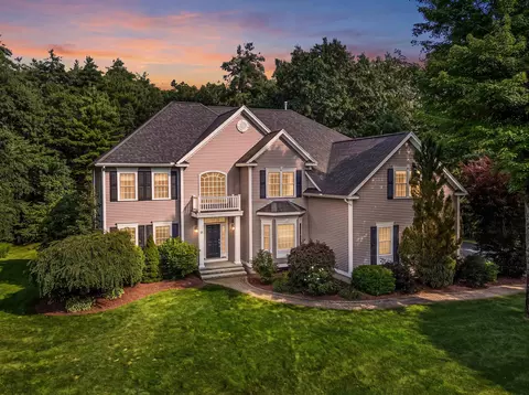 18 Priscilla Ln, Londonderry, NH 03053
