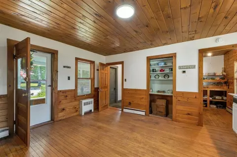 Entry Way - 22 E Madison Rd, Madison, NH 03849 photo 1 of 7
