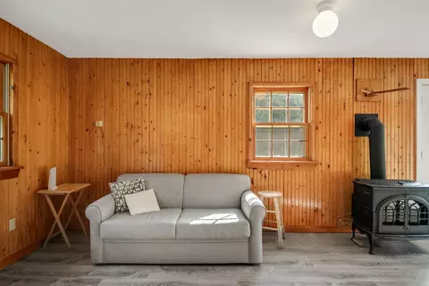 Living - 50 Dolan Rd, Middlesex, VT 05602 photo 2 of 2