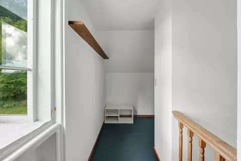 Entry Way - 50 Dolan Rd, Middlesex, VT 05602 photo 4 of 5