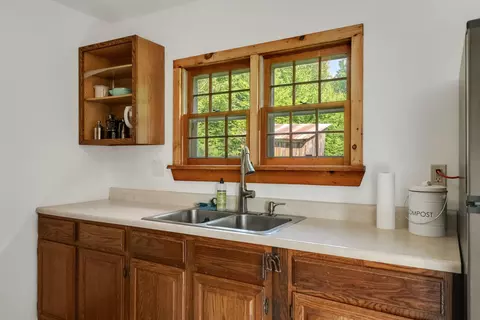 Kitchen - 50 Dolan Rd, Middlesex, VT 05602 photo 3 of 6