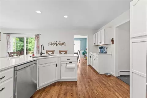Kitchen - 15 S Main St, Jericho, VT 05465 photo 5 of 6