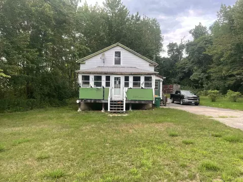 2 Tebbetts Rd, Rochester, NH 03867