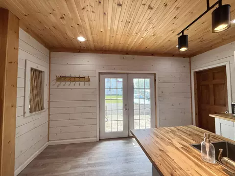 Entry Way - 355 Gale St, Canaan, VT 05903 photo 1 of 3