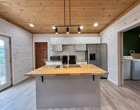 Kitchen - 355 Gale St, Canaan, VT 05903 photo 4 of 4