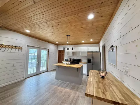 Kitchen - 355 Gale St, Canaan, VT 05903 photo 2 of 4