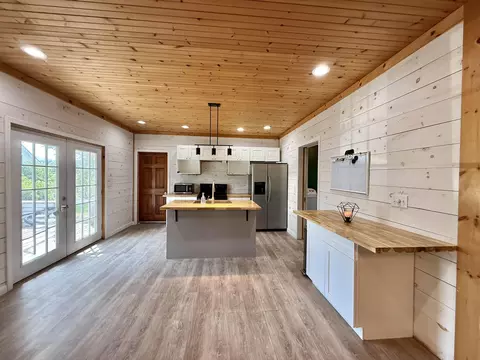 Kitchen - 355 Gale St, Canaan, VT 05903 photo 1 of 4