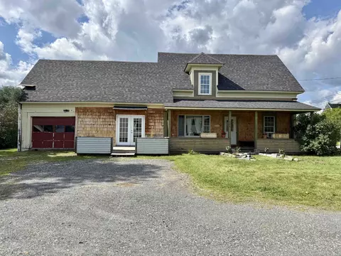 Exterior - 355 Gale St, Canaan, VT 05903 photo 3 of 11