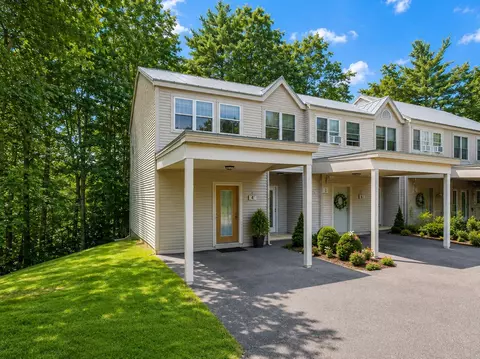 40 Wolf Rd #41, Lebanon, NH 03766
