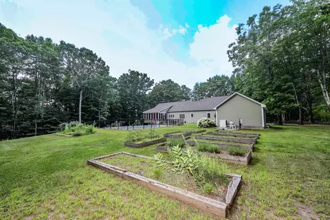 Exterior - 237 Grapevine Rd, Dunbarton, NH 03046 photo 12 of 21