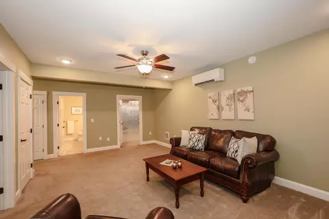Living - 237 Grapevine Rd, Dunbarton, NH 03046 photo 5 of 5