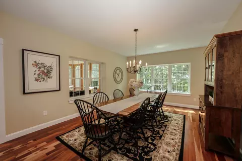 Dining - 237 Grapevine Rd, Dunbarton, NH 03046 photo 2 of 4