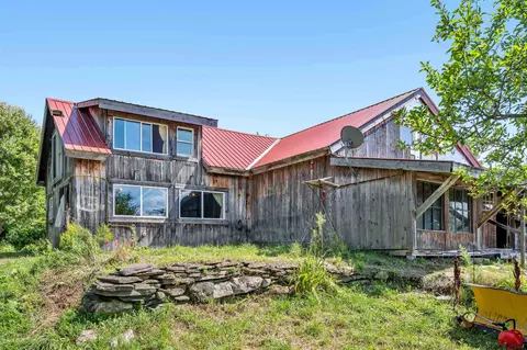 31 Thistle Hill Rd, Cabot, VT 05647