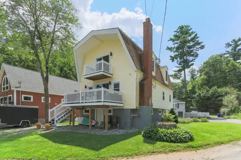 Exterior - 11 Tabor Rd, Hampstead, NH 03841 photo 3 of 10