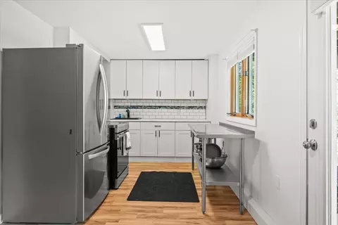 Kitchen - 2260 South Rd, Williston, VT 05495 photo 5 of 6