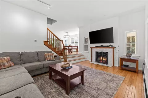 Living - 2260 South Rd, Williston, VT 05495 photo 2 of 2