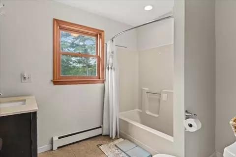Bath - 2260 South Rd, Williston, VT 05495 photo 3 of 7