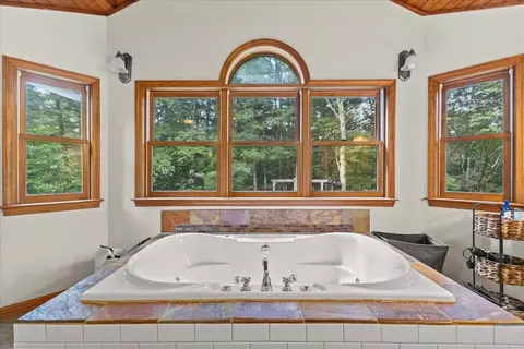 Bath - 2260 South Rd, Williston, VT 05495 photo 6 of 7