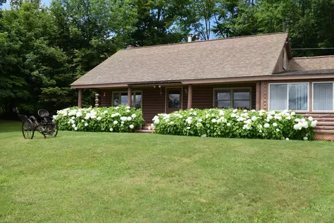 Exterior - 2155 Fellows Rd, Guildhall, VT 05905 photo 2 of 23