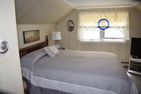 Bedroom - 2155 Fellows Rd, Guildhall, VT 05905 photo 2 of 2
