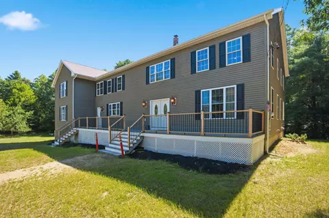 68 King Rd, Chichester, NH 03258