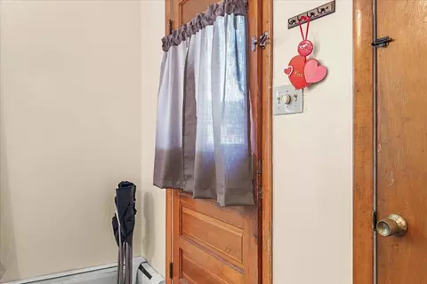 Entry Way - 18 Eastern Ave, Barre, VT 05641 photo 1 of 6