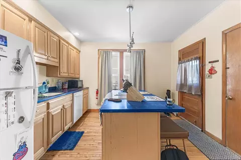 Kitchen - 18 Eastern Ave, Barre, VT 05641 photo 2 of 8
