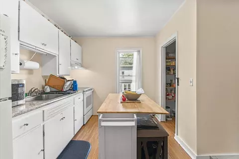 Kitchen - 18 Eastern Ave, Barre, VT 05641 photo 7 of 8