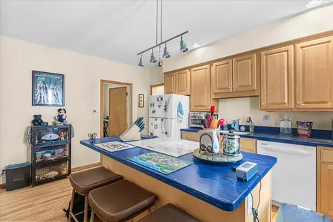 Kitchen - 18 Eastern Ave, Barre, VT 05641 photo 5 of 8