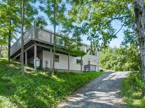 7 Silver Cir, Barre, VT 05641