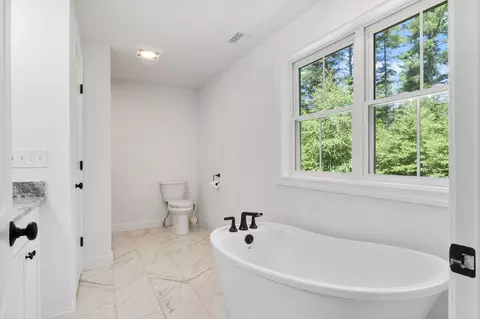 Bath - 21 Sanborn Rd, Hampton Falls, NH 03844 photo 2 of 4