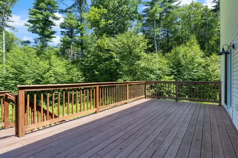 Exterior - 21 Sanborn Rd, Hampton Falls, NH 03844 photo 2 of 2