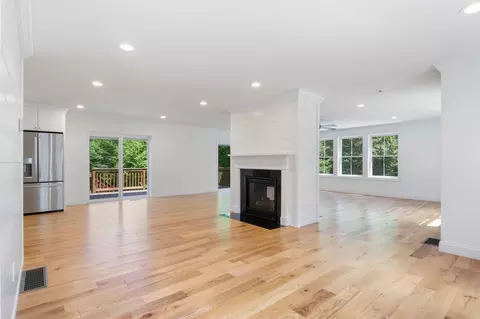 Living - 21 Sanborn Rd, Hampton Falls, NH 03844 photo 1 of 8
