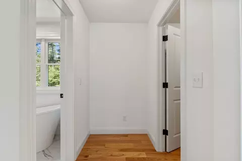 Entry Way - 21 Sanborn Rd, Hampton Falls, NH 03844 photo 6 of 8