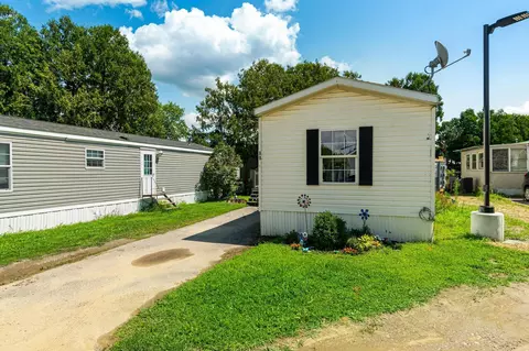 80 Second St, Colchester, VT 05446